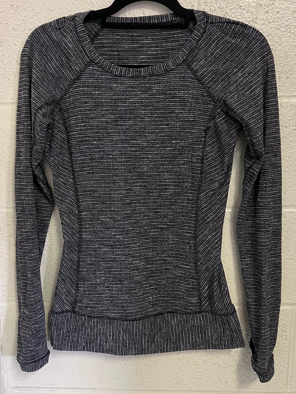 lululemon athletica Black & Gray Marled Long Sleeve Pullover
